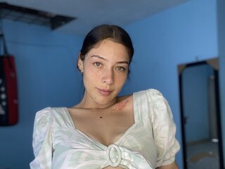 AllyBermound webcam