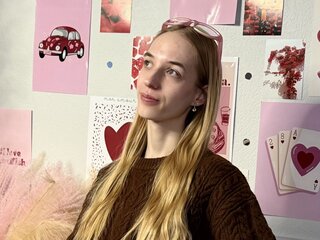 AlyssaRingbloom cam