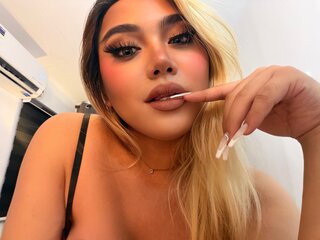 YoshiJenner livejasmine